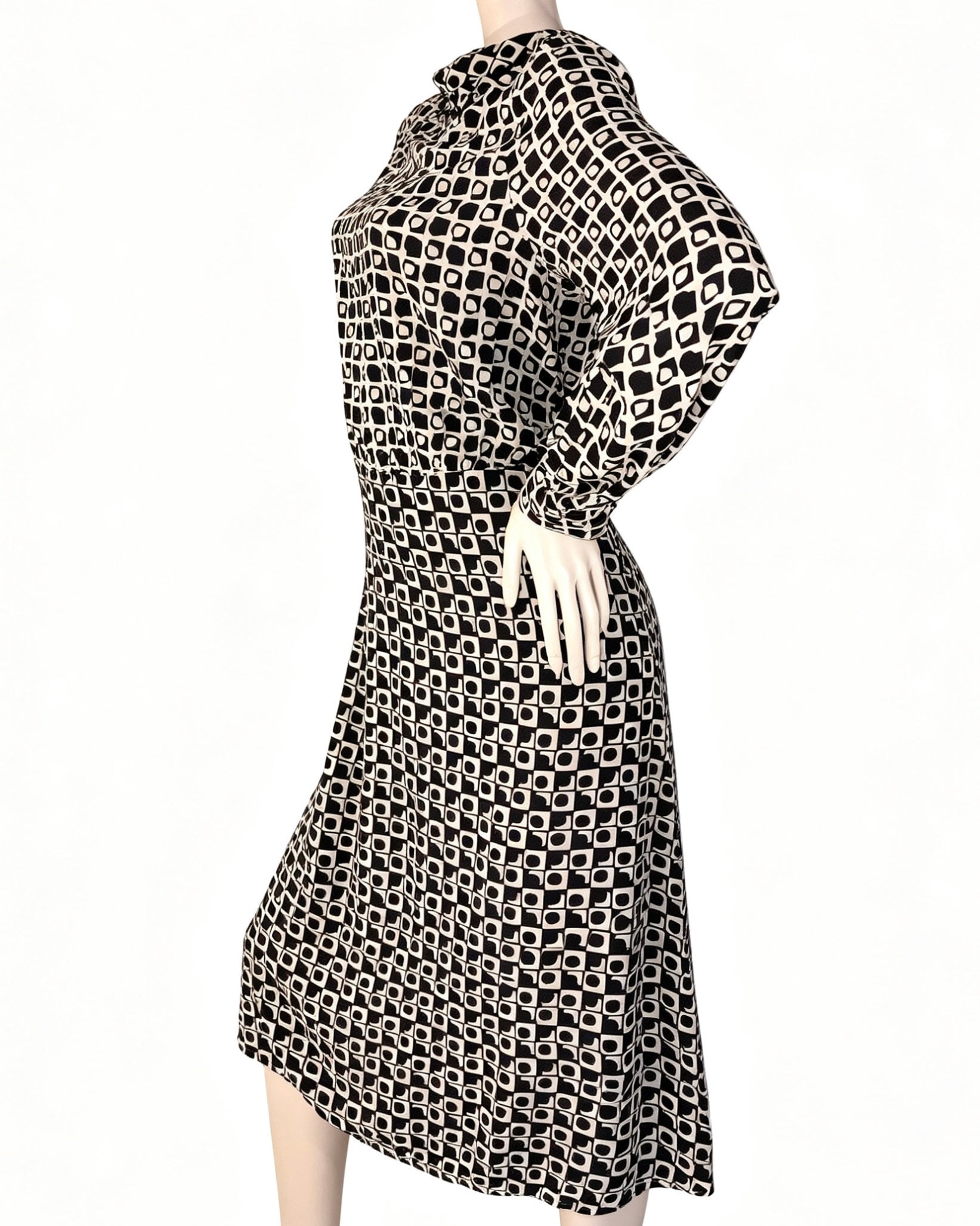 Robe mi-longue imprimée géométrique - Taille 44